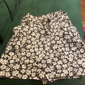 Who what wear/target high waisted floral shorts